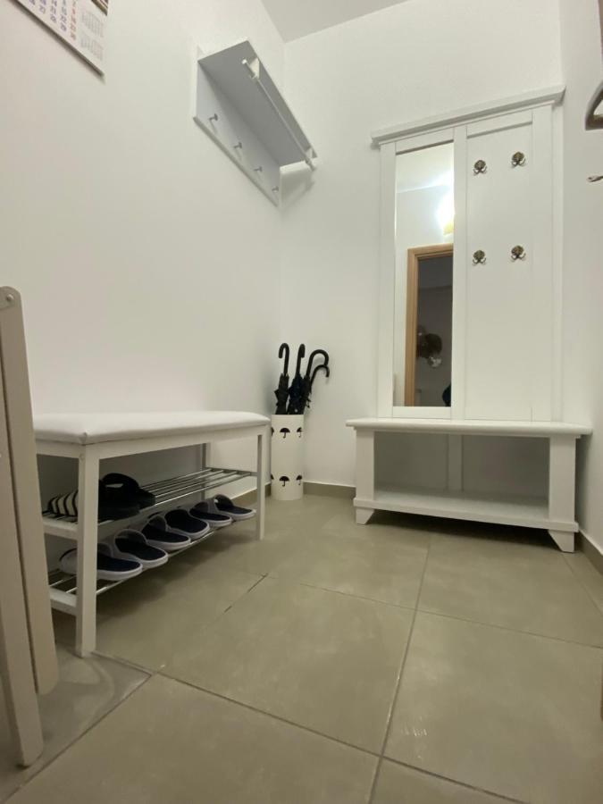 White Dream Penthouse With Jacuzzi Apartment Brasov Luaran gambar